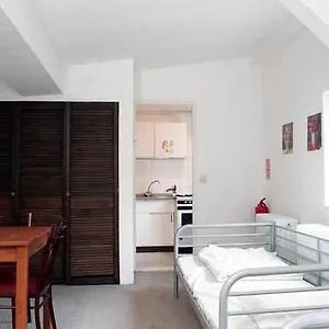 Sleep Cheap Hostel